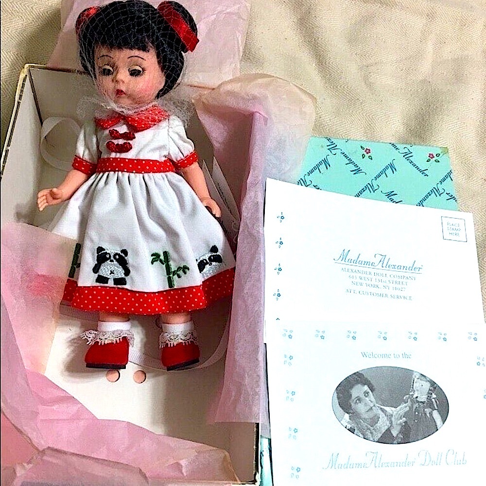 🖤1999💕collectible panda bear Wendy doll in box
